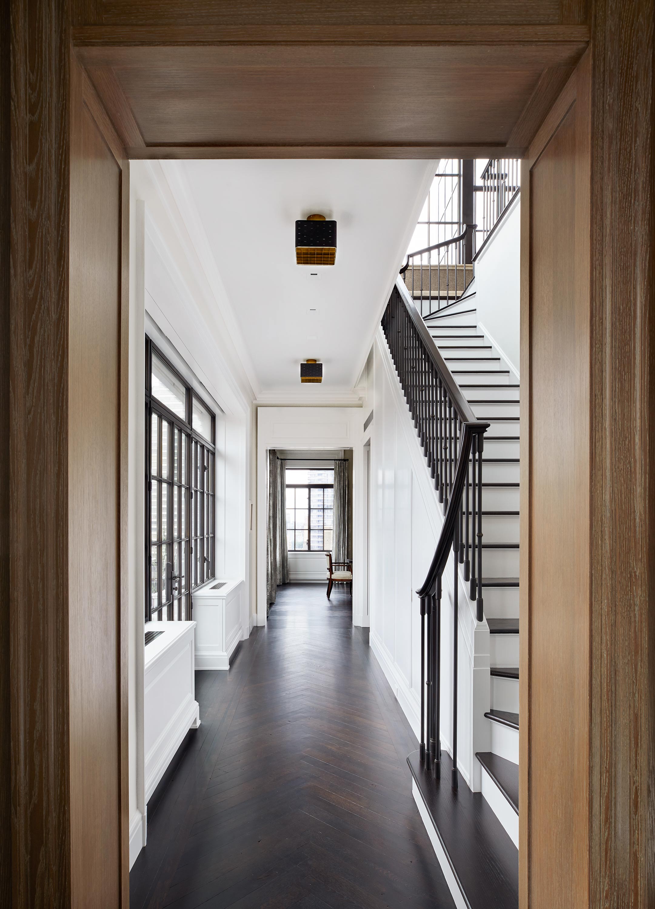 FLagnese_JBMurray_525Park_UpperStaircase_1206_29m